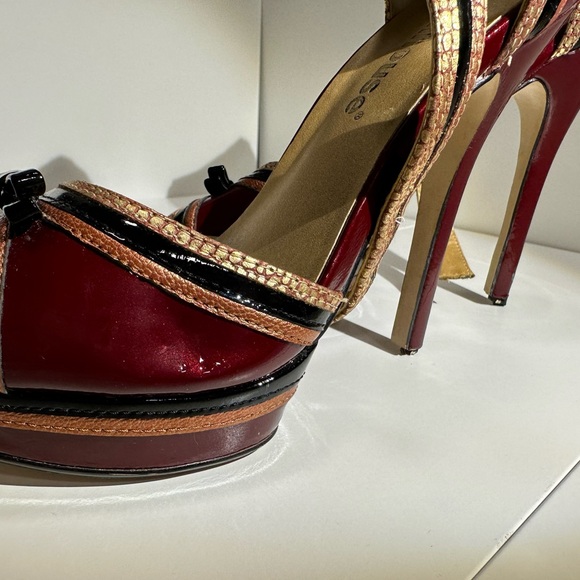 Dollhouse Sari high hills women size 6 - Picture 6 of 10